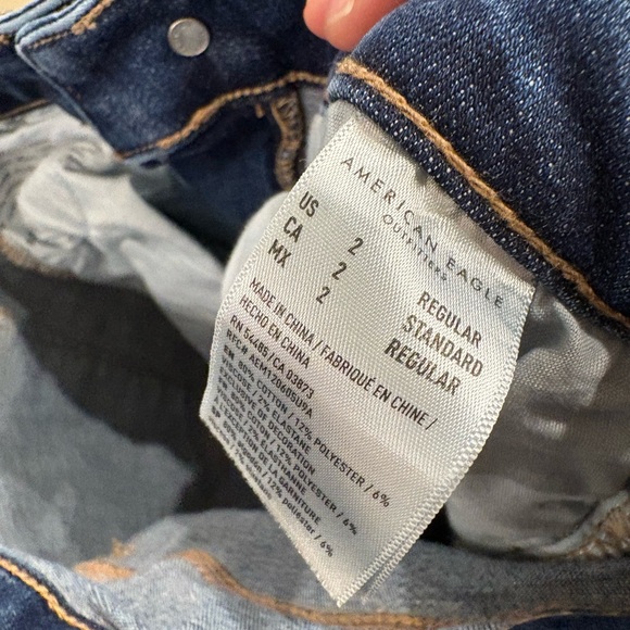 American Eagle Outfitters Ripped Dark Blue Skinny Jeans - Picture 4 of 4